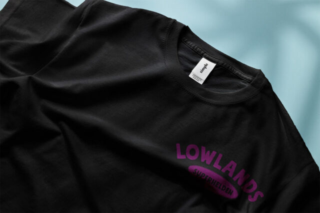 Cropped_T-Shirt_Mockup